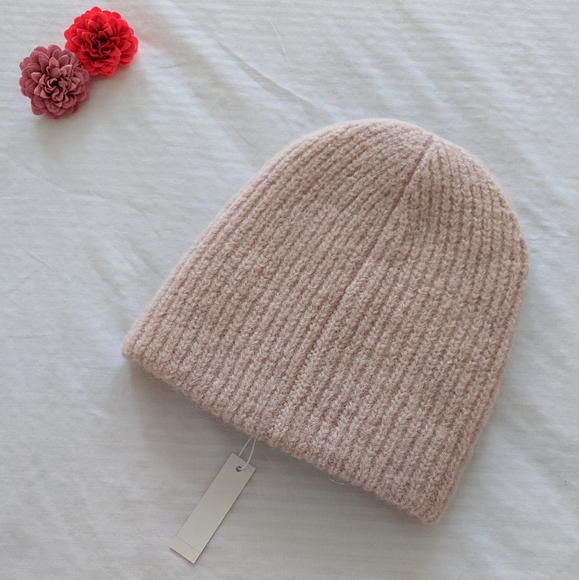 Madewell merino wool ribbed beanie (blush). - Picture 2 of 4